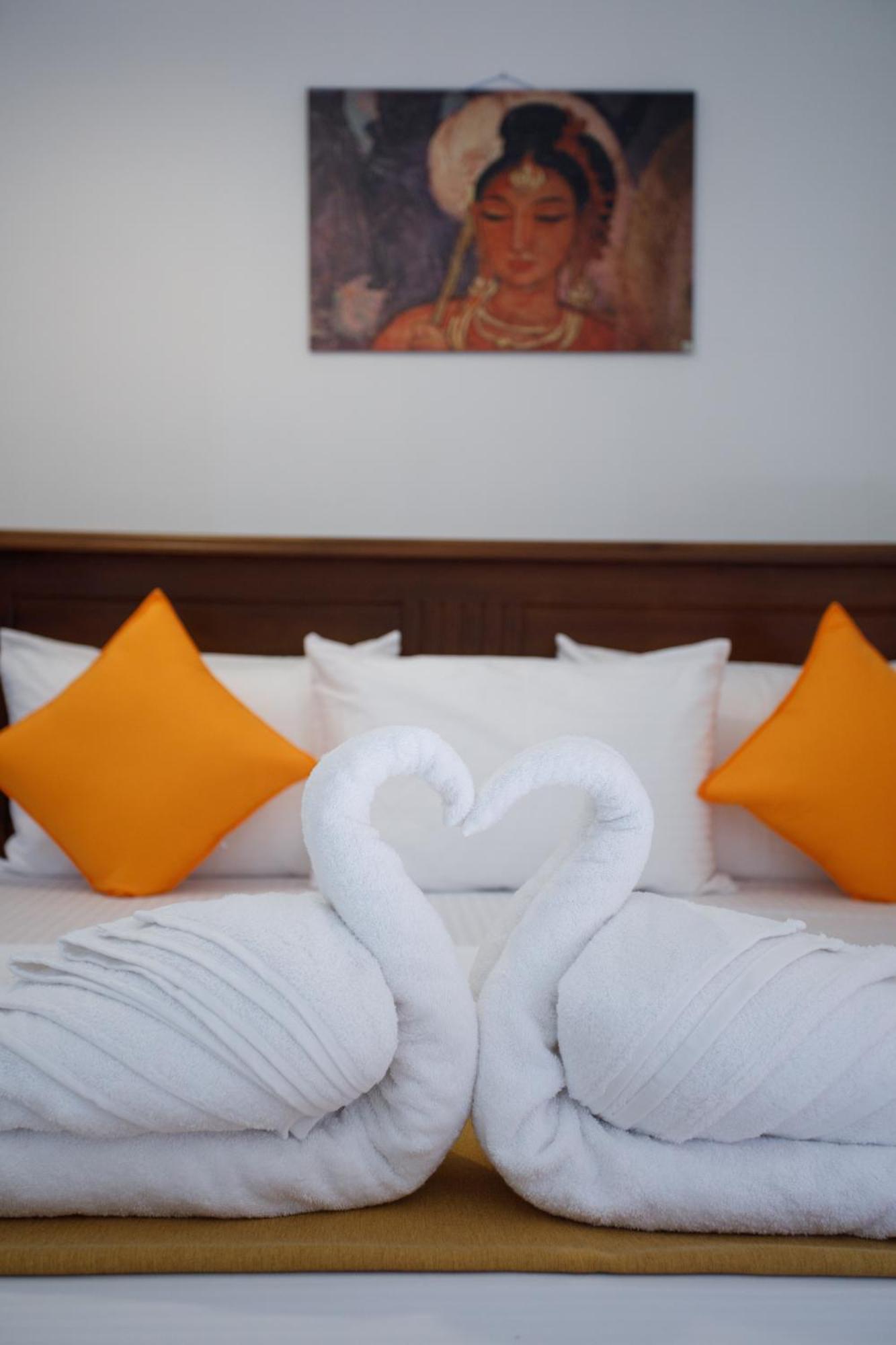 Villa Windfall Unawatuna Bagian luar foto